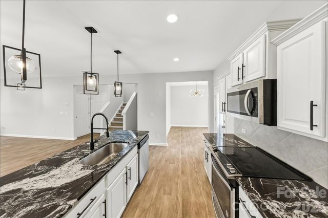 141 Fairfield Drive, Troutman, NC 28166