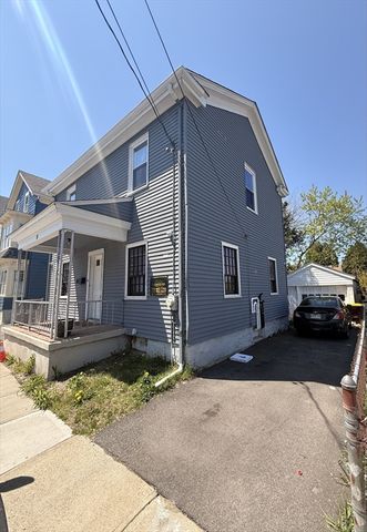 17 Wilcox St, Fall River, MA 02721