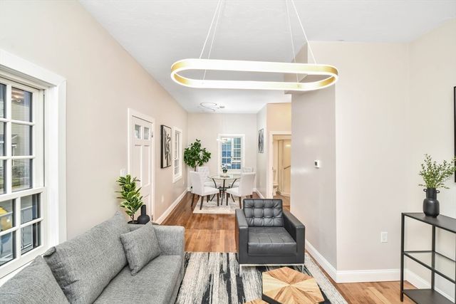17 Wilcox St, Fall River, MA 02721