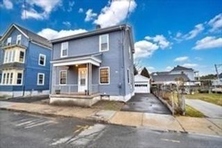 17 Wilcox St, Fall River, MA 02721