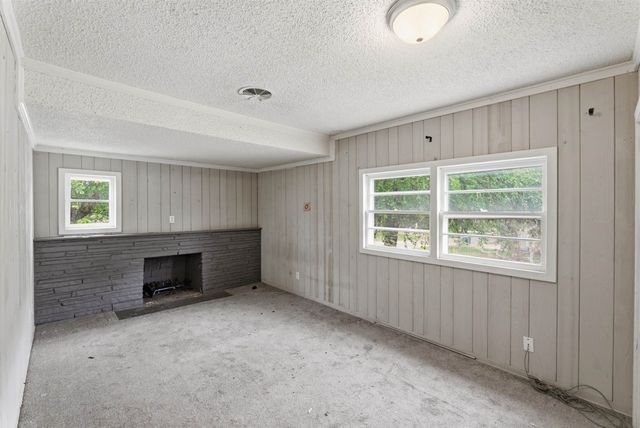 3604 E Skinner, Wichita, KS 67218