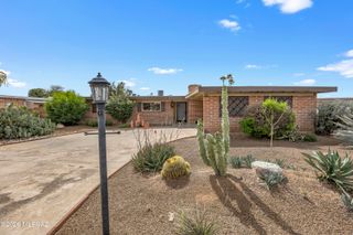 8350 E 25th Street, Tucson, AZ 85710
