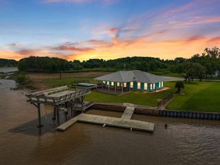 779 County Road 257, Matagorda, TX 77457