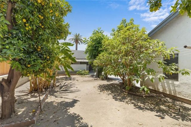 6111 Hillandale Dr, Los Angeles, CA 90042