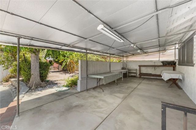6111 Hillandale Dr, Los Angeles, CA 90042