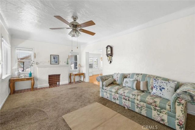 6111 Hillandale Dr, Los Angeles, CA 90042