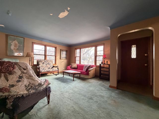 1245 Dale Street N, Saint Paul, MN 55117