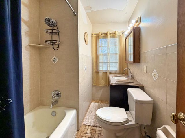 1245 Dale Street N, Saint Paul, MN 55117