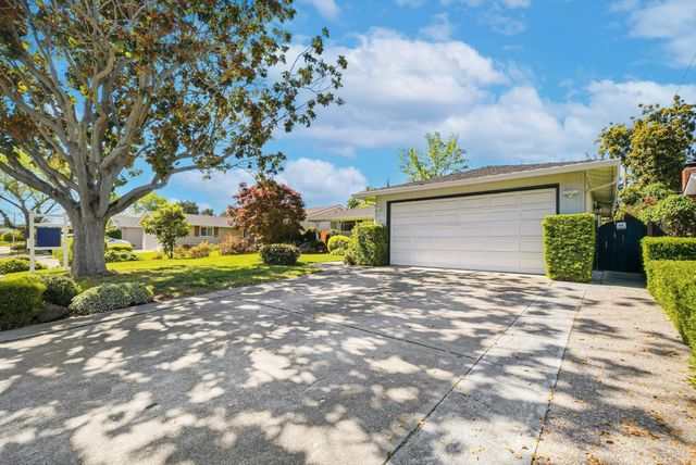 1062 Waterbird Way, Santa Clara, CA 95051