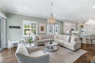 710 Bentwater CIR 204, Naples, FL 34108