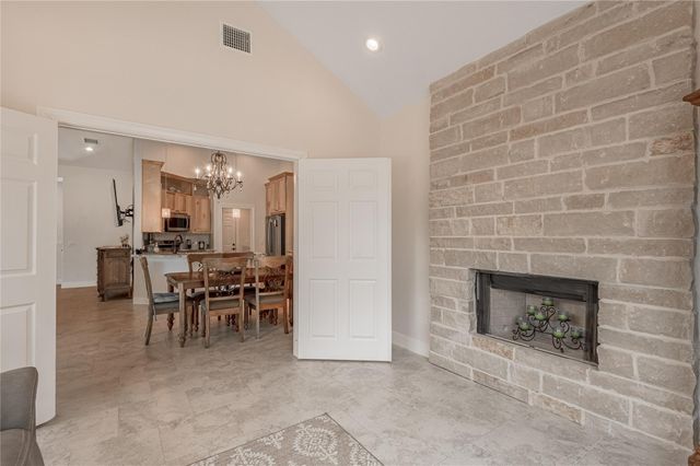 2803 Fm 2158, Midway, TX 75852