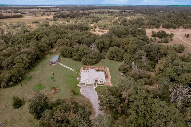 2803 Fm 2158, Midway, TX 75852