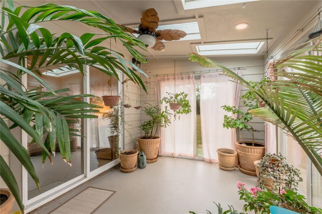 2803 Fm 2158, Midway, TX 75852