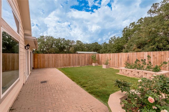 2803 Fm 2158, Midway, TX 75852