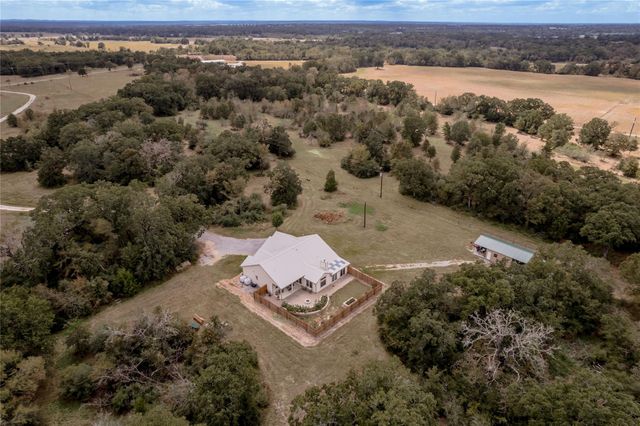 2803 Fm 2158, Midway, TX 75852