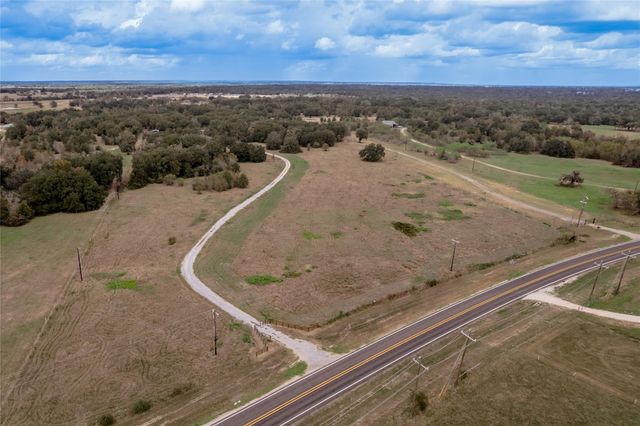 2803 Fm 2158, Midway, TX 75852