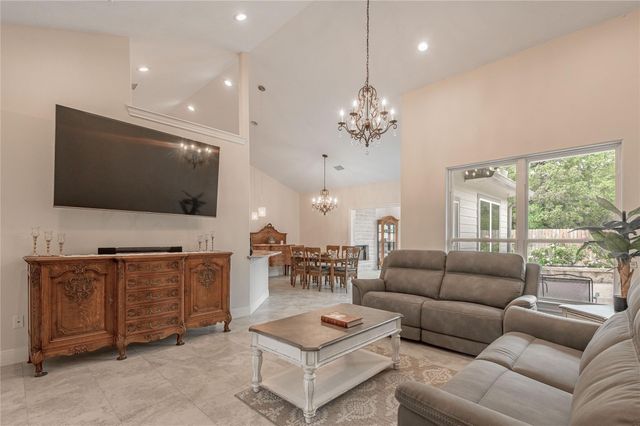 2803 Fm 2158, Midway, TX 75852