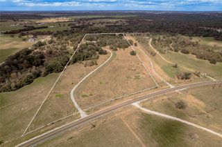 2803 Fm 2158, Midway, TX 75852