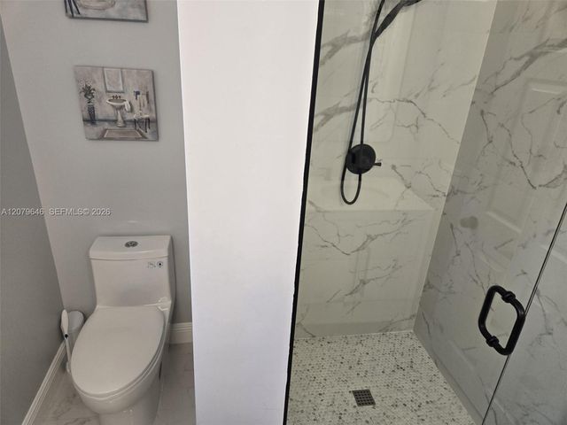 10901 NW 6th Court 1, Plantation, FL 33324