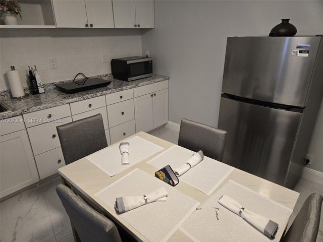 10901 NW 6th Court 1, Plantation, FL 33324