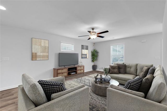 215 Royal Way, Pendleton, SC 29670