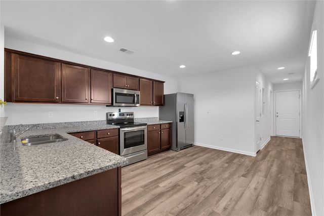 215 Royal Way, Pendleton, SC 29670