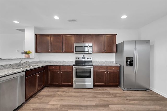 215 Royal Way, Pendleton, SC 29670