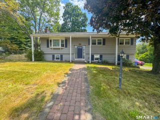 271 Meadowview Drive, Torrington, CT 06790