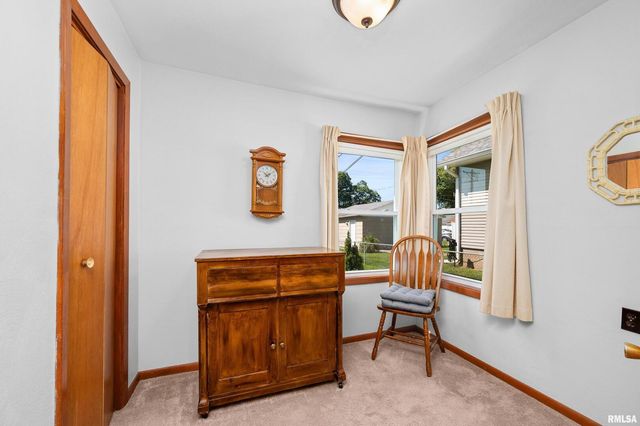 2375 31ST Street A, Moline, IL 61265