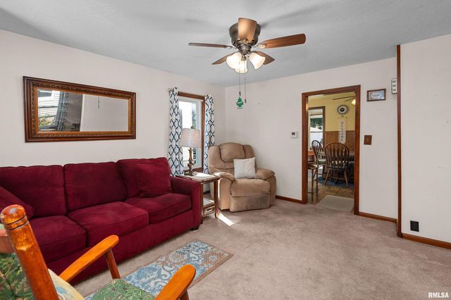 2375 31ST Street A, Moline, IL 61265