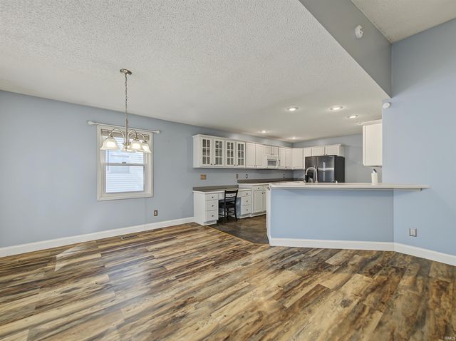 1512 Brixton Road, Evansville, IN 47710