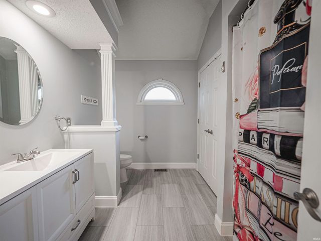 1512 Brixton Road, Evansville, IN 47710