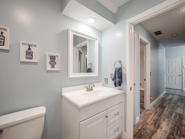 1512 Brixton Road, Evansville, IN 47710