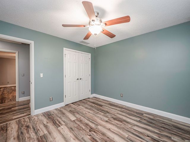 1512 Brixton Road, Evansville, IN 47710