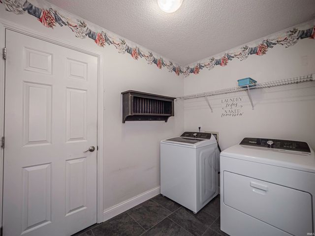 1512 Brixton Road, Evansville, IN 47710