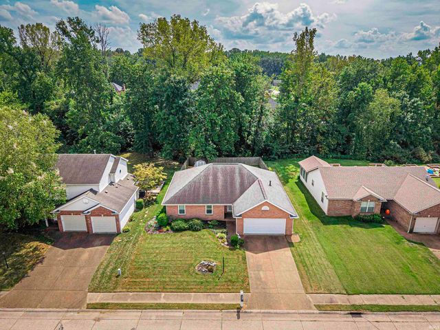 1512 Brixton Road, Evansville, IN 47710