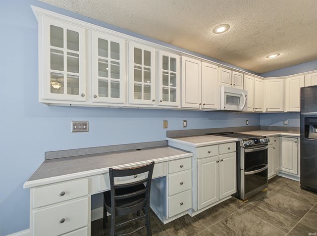 1512 Brixton Road, Evansville, IN 47710