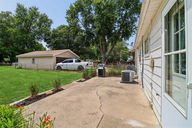 1504 Porter Avenue, Des Moines, IA 50315