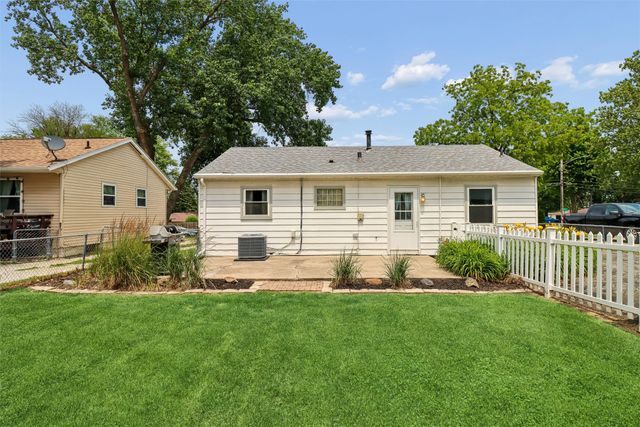 1504 Porter Avenue, Des Moines, IA 50315
