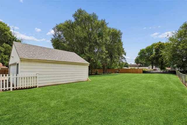 1504 Porter Avenue, Des Moines, IA 50315