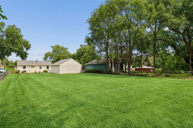 1504 Porter Avenue, Des Moines, IA 50315