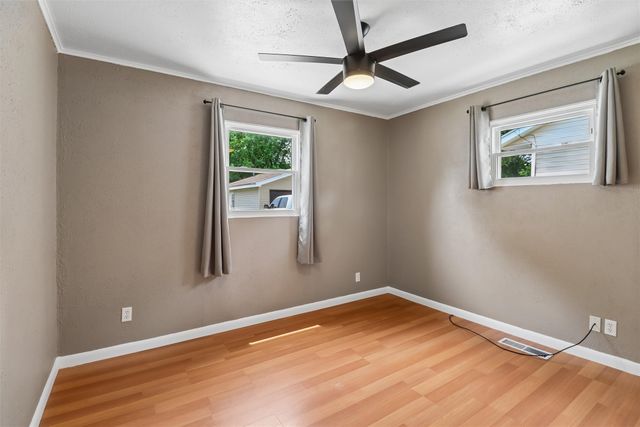 1504 Porter Avenue, Des Moines, IA 50315