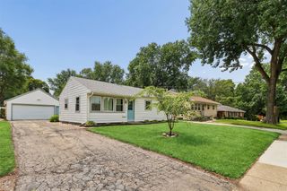 1504 Porter Avenue, Des Moines, IA 50315