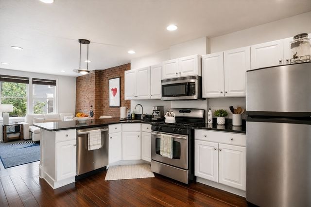 169 K St 1, Boston, MA 02127