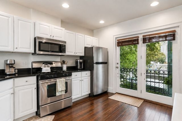 169 K St 1, Boston, MA 02127