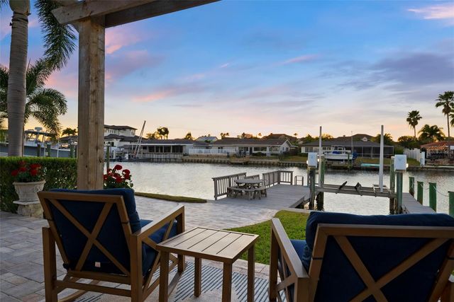 3936 VERSAILLES DRIVE, Tampa, FL 33634