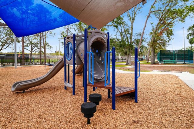 3936 VERSAILLES DRIVE, Tampa, FL 33634