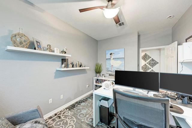 2985 Peacemaker ST, Round Rock, TX 78681