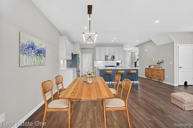 4799 Broomfield Way, Lake Orion, MI 48359
