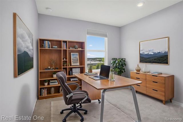 4799 Broomfield Way, Lake Orion, MI 48359
